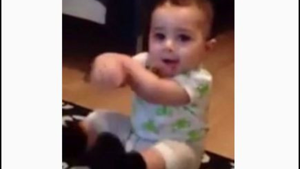 Това бебе разцепи мрежата с Gangnam Style (ВИДЕО)