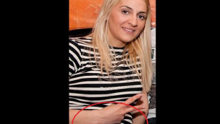 Тризначката Надежда бременна? 