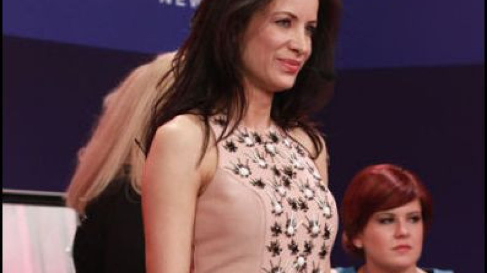 Яна Маринова се изложи в "Гласът на България"
