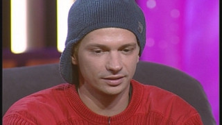 Измамник! Део върти две гаджета едновременно?