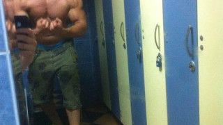 Фики Стораро стана чудовище само за 2 дни! (С тренировки или фотошоп?)
