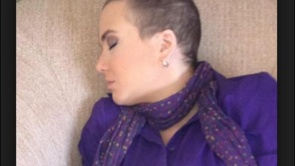 Санем от "Огледален свят" се показа след битката с рака (Снимки)