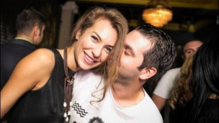 Звездата на Нова изловена на калъп от гаджето си!