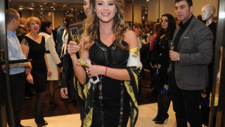 Елена Кучкова изписа вежди по последна мода – състари се!