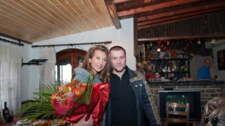 Звездата на Нова се появи с новото си гадже