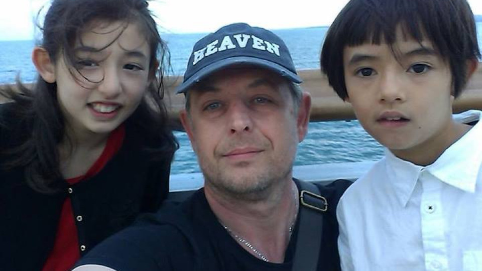 Михаил Билалов на море с Данае и Олга