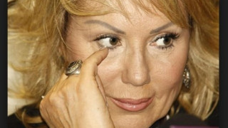 Лепа Брена ранена тежко в катастрофа