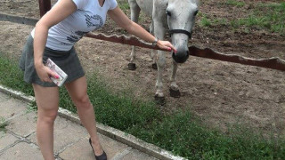 Албена Вулева със закачлива визия - търси си принц