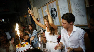 Синоптичката на Нова празнува рожден ден с гаджето