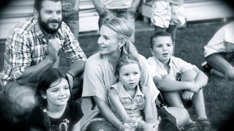 Ирина Тенчева подразни Вихра с идеалното си семейство
