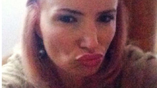 Ирина Тенчева се подигра с Тоца, била като Анита Мейзер