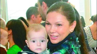 Юлияна Дончева показа наследника на Стъки