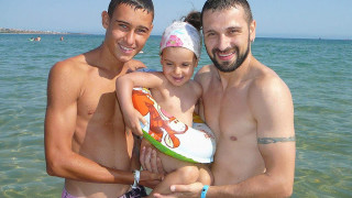 Иво Карамански-младши взе фамилията на Александър Сано