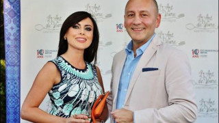 Брадърката Лили официално показа гаджето си!