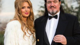 Диана Гущерова храни Добромир с калорични сандвичи!