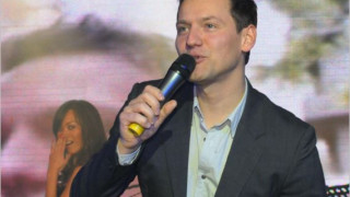 Орлин Павлов хлътна по риалити звезда