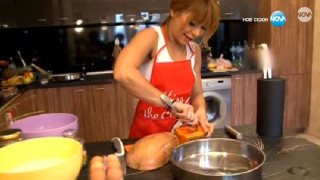 Ася Капчикова блести в кухнята (Вижте как глези Криско)