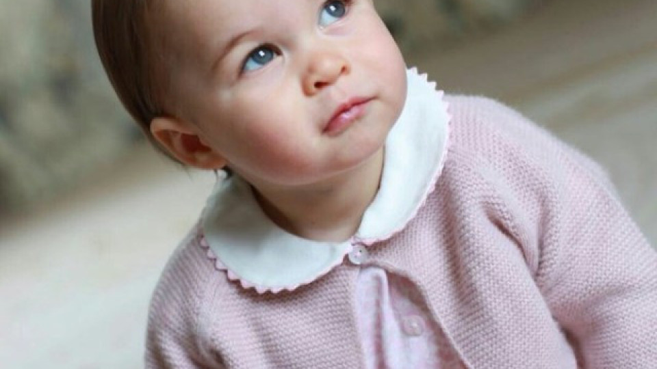 Принцеса Шарлот с първи рожден ден (Снимки от празника й)