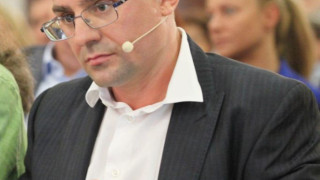 Андрей Арнаудов заби знойна баскетболистка (Вижте коя е тя?)