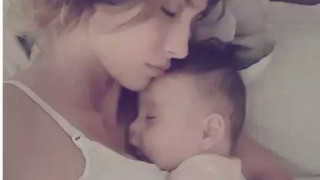 Антонио на Ромина Тасевска й одра кожата (Ново фото на бебето)