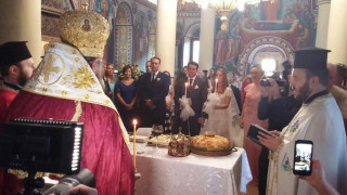 Илиана Раева като кралица на сватбата (Засенчи младоженците и цялата рода)
