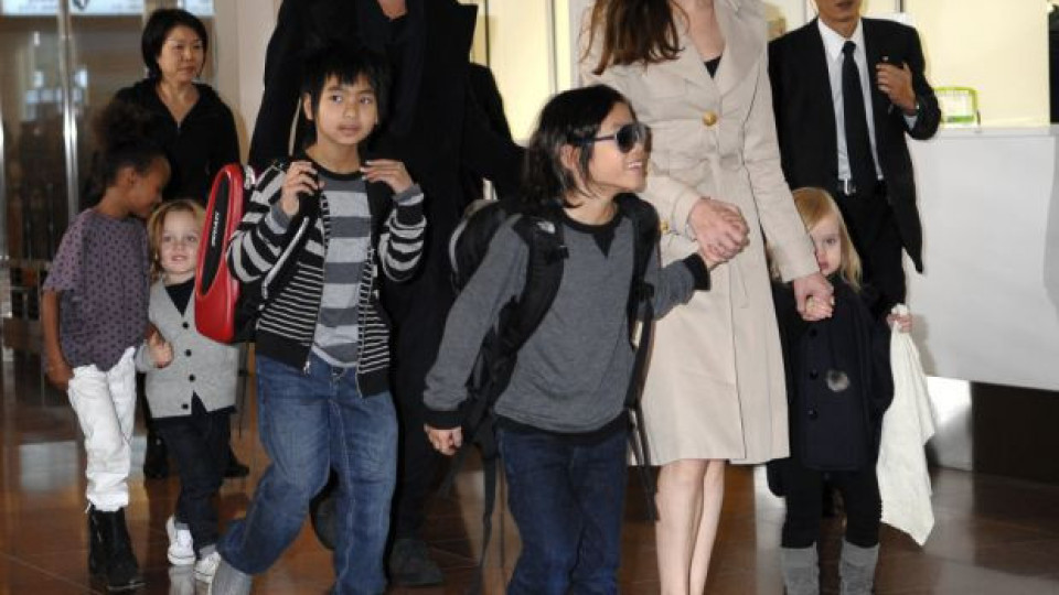 Анджелина Джоли взе децата на Брад Пит! (Той ще може само да ги вижда понякога)