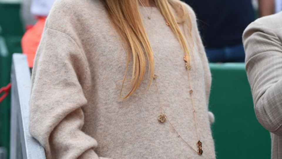 Йелена Джокович се показа брeменна (Вижте най-хубавата тенис съпруга с коремче)