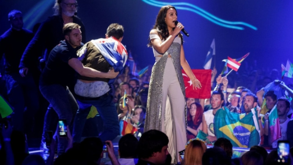 Евровизия 2017 остана в историята с куп гафове и гаври (Вижте ги)