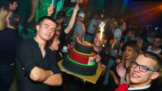 Кали с уникален РД за 18-годишния Георги (Синът й пълно копие на Георги Илиев - Снимки от купона)