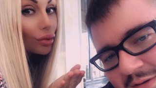 Светлана Василева мъсти на Моника Валериева с тузарската си сватба (Вижте как я унижи)