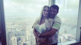 Антония Петрова на околсветско пътешествие за медения си месец (Вижте как я глези Батинков - Снимки)