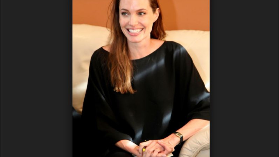 Анджелина Джоли вдига сватба с британски милиардер (Подробности)