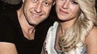 Владо Манчев смени Елеонора с гримьорка (Фото на новата двойка)