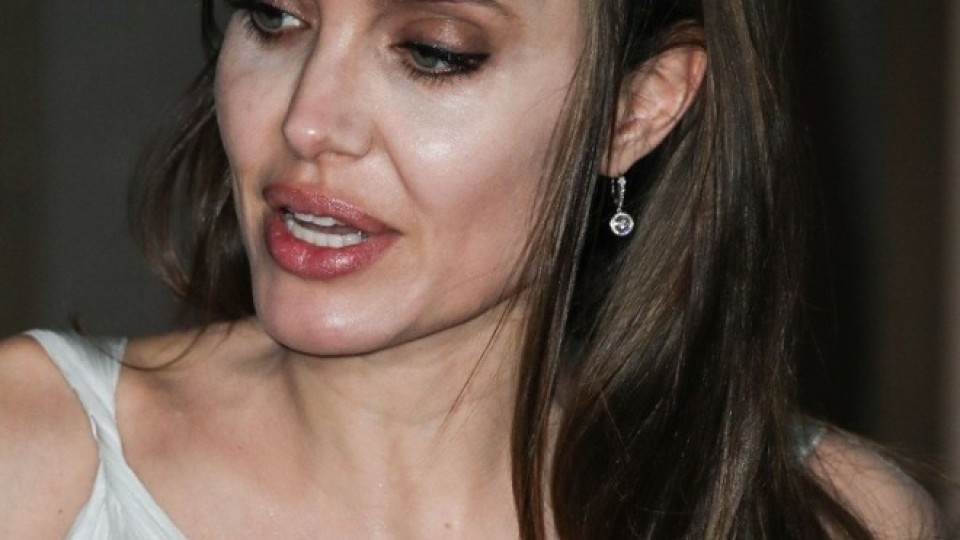 Анджелина Джоли съвсем се стопи след развода (Вижте плашещата й визия – Шок снимки)