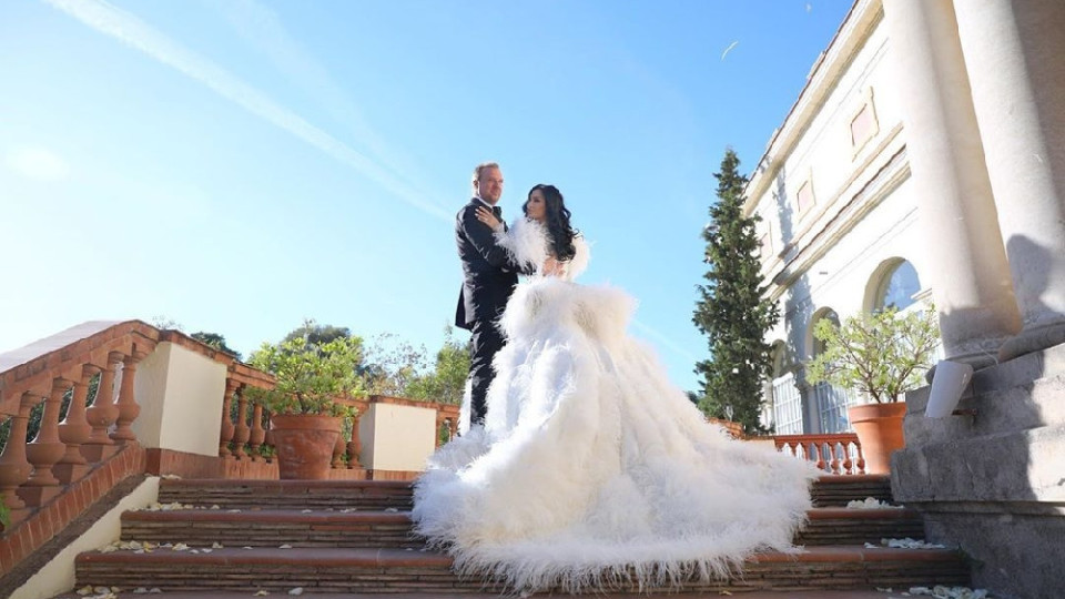 Цеци Красимирова се омъжи за Струмейтис в рокля за 50 бона (Снимки от приказното събитие)