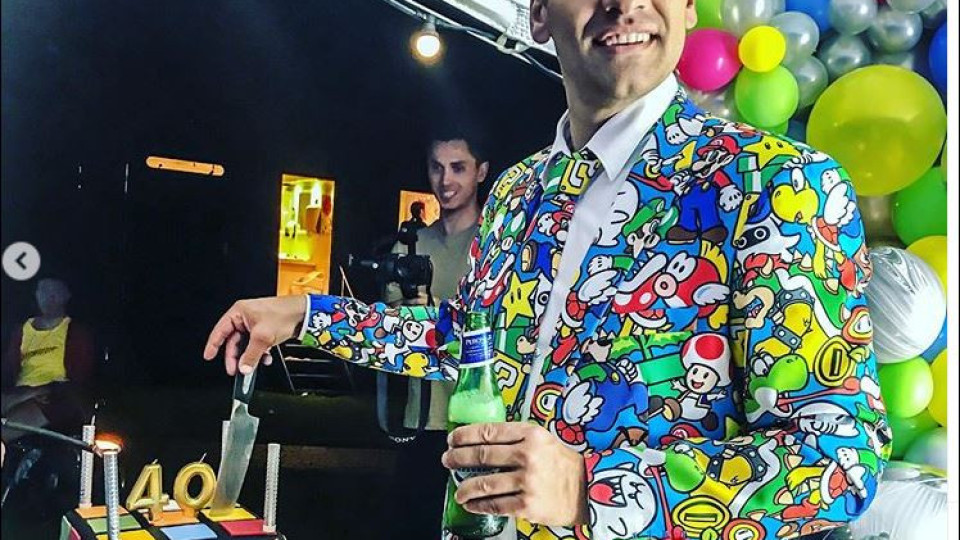 Стилиян Петров чукна 40 с бутиково ретро парти (Снимки от купона)