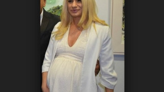Куриоз! Адреналинката Яна роди от новия си, баща на бебето се води бившият й (Всичко за цирка)