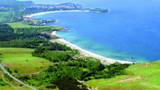 “Free-riders” with tents protest against the order at the Black Sea Coast