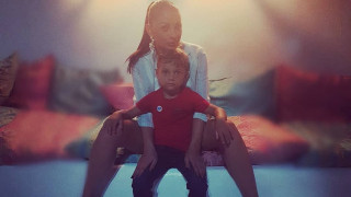 Емануела в откровено интервю: Може да остана без сина си, баща му ми искаше заеми, а е наследник на Диневи! (Още скандални разкрития)