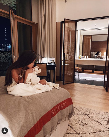 Николета Лозанова и Никол в най-баровския хотел в Дубай (Вижте в какъв лукс тънат – Снимки)