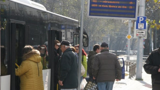 Десният Тотев се гушна с левия Гергов заради далаверата с транспорта
