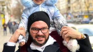 Доктор Енчев взе дъщеря си от Теди Велинова (Вижте как я глези - Сладурско фото)