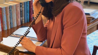 Кейт и Уилям под карантина в двореца (Вижте как се забавляват в Кенсингтън - Уникални снимки)