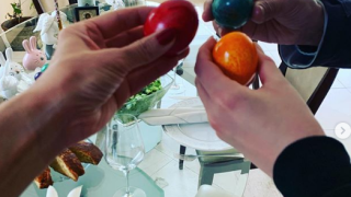 Глория и Бони сред звездите с най-ефектна великденска украса (Вижте как посрещнаха празника родните знаменитости - Снимки)