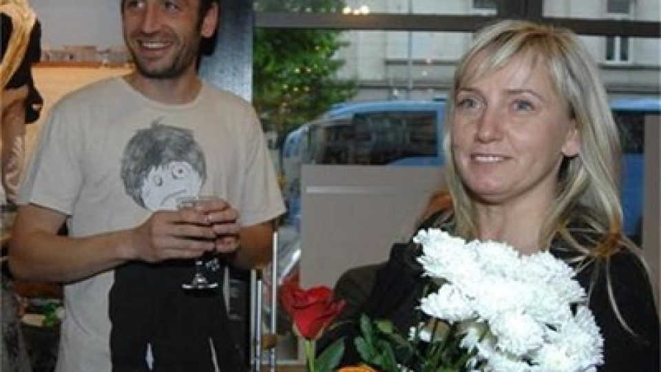 Бившият на Елена Йончева в кома след зверска катастрофа (ТИР помел колата, в която пътувал с новата си - Подробности)