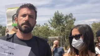 И Бен Афлек на протестите в САЩ (Актьорът и новата му приятелка не се крият - Фото)