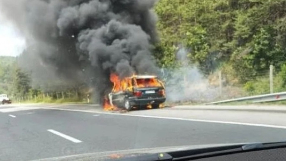 Кошмар! Колата на поп фолк звезда се запали на АМ Тракия (Всичко за ужаса)