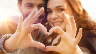 Сродни души! Всяка зодия си пасва само с една от зодиака