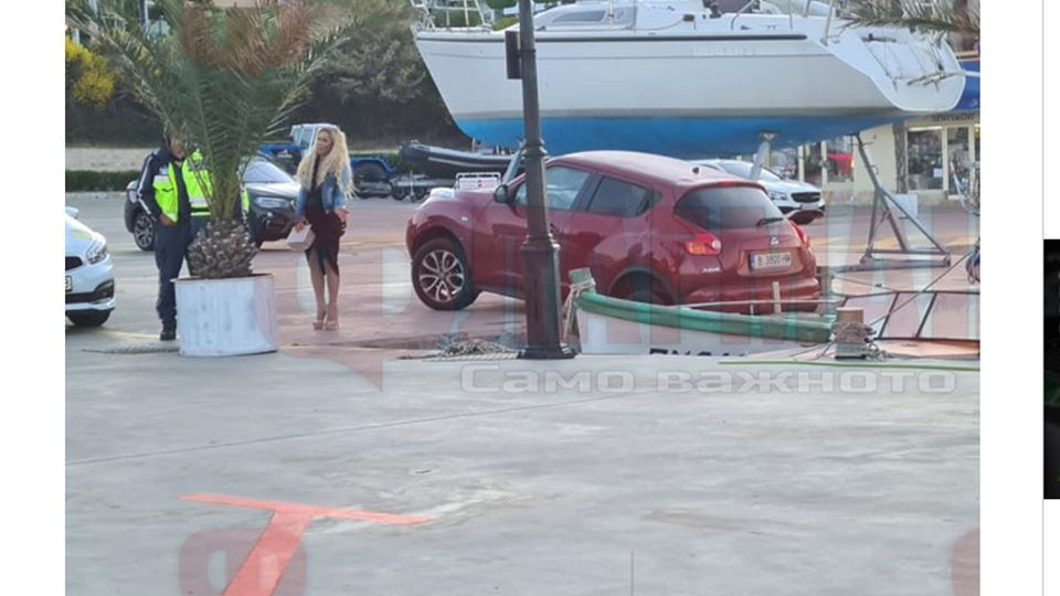 Цирк! Нора Недкова едва не метна колата си в морето (Лъже, че е карала приятелка - Потрес фото)
