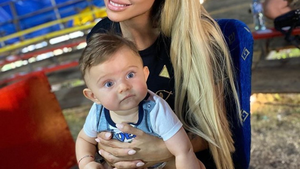 Потрес! Джулиана Гани коригира ушите на 8-месечния си син, били щръкнали (Вижте безумната й хрумка)